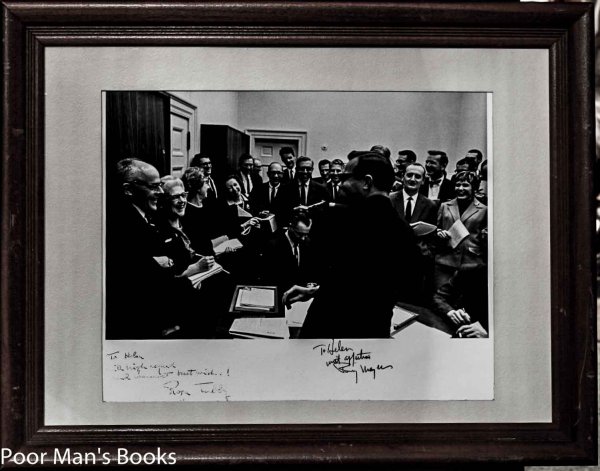 Image for PHOTO OF WHITE HOURE PRESS CORPS 1970. [LBC}